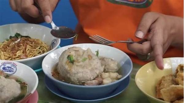Bakso Legendaris Masih Jadi Primadona Kuliner