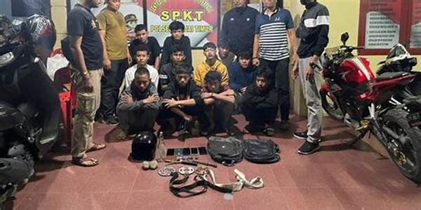 Polres Ringkus Geng Motor Bersenjata Di Sungai Penuh